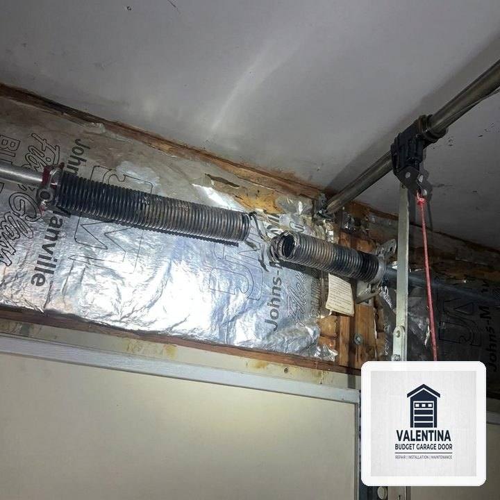 Valentina Budget Garage Door in Plano, TX: Heavy-Duty Steel Section Strut & 11-Gauge Hinge Reinforcement - Plano, TX